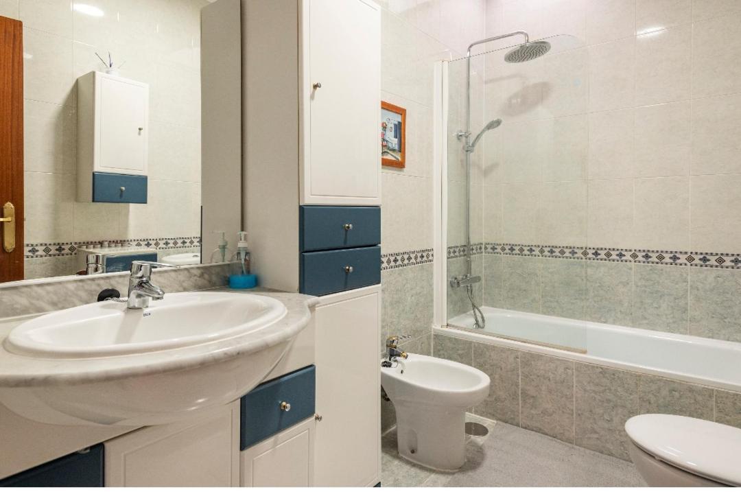 Habitacion Amplia Y Luminosa 코리아델리오 외부 사진